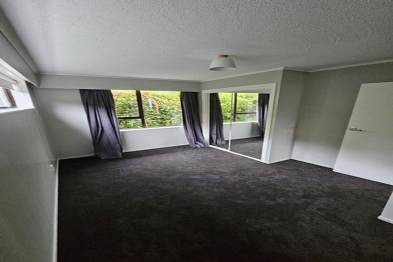Photo of property in 179 Miromiro Road, Normandale, Lower Hutt, 5010