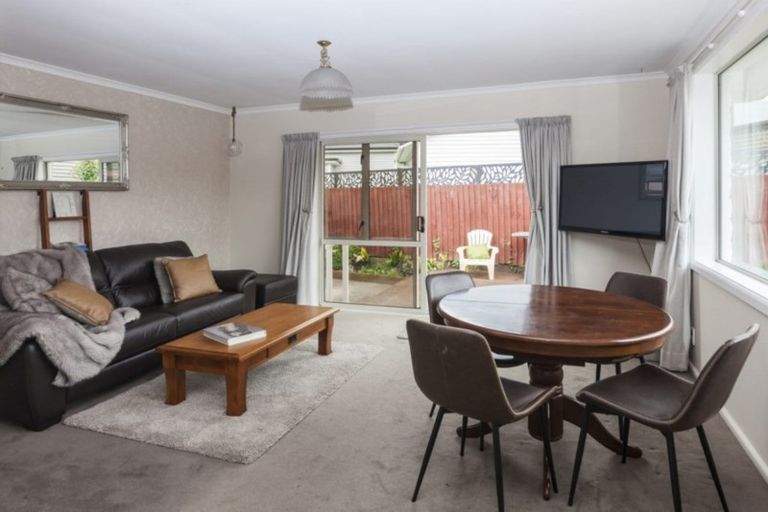 Photo of property in 4/78 Saint James Avenue, Papanui, Christchurch, 8053