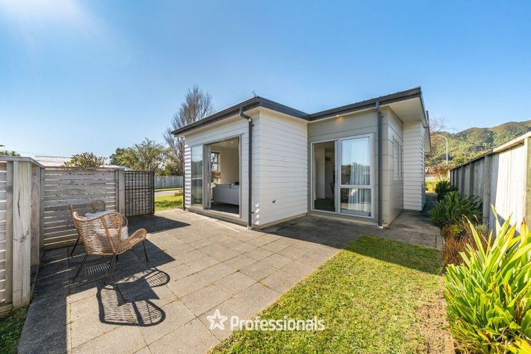 Photo of property in 1 Wi Hape Pakau Place, Waiwhetu, Lower Hutt, 5010