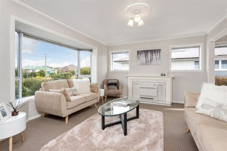 Photo of property in 27 Wyn Street, Hoon Hay, Christchurch, 8025