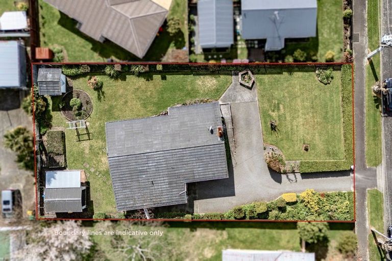 Photo of property in 16 Hogg Crescent, Masterton, 5810