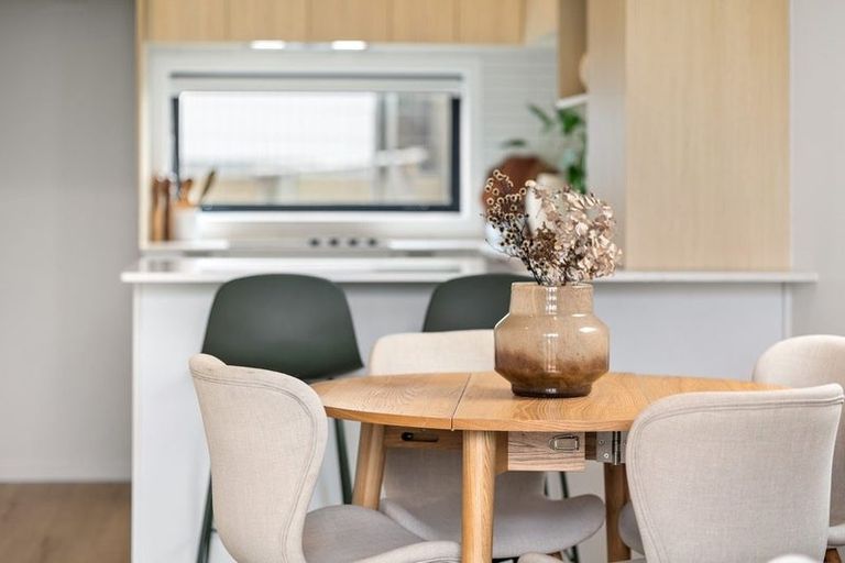 Photo of property in 30e Flaxdale Street, Birkdale, Auckland, 0626