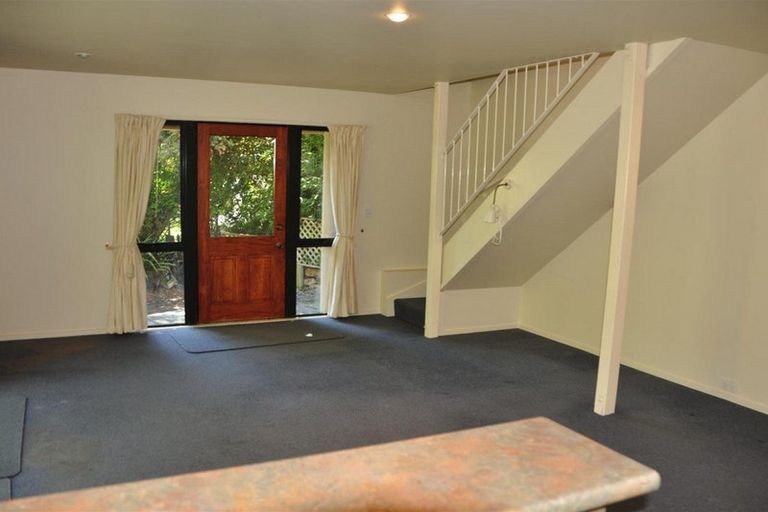 Photo of property in 1/130 Mount Pleasant, Mount Pleasant, Christchurch, 8081