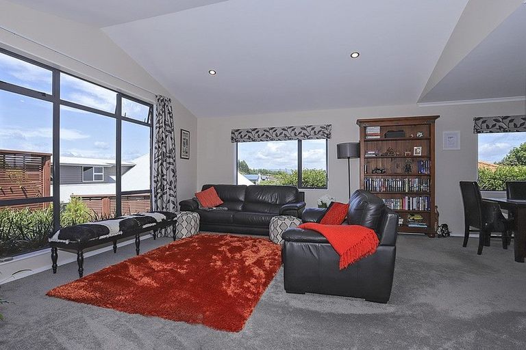 Photo of property in 61 Cotswold Place, Ohauiti, Tauranga, 3112