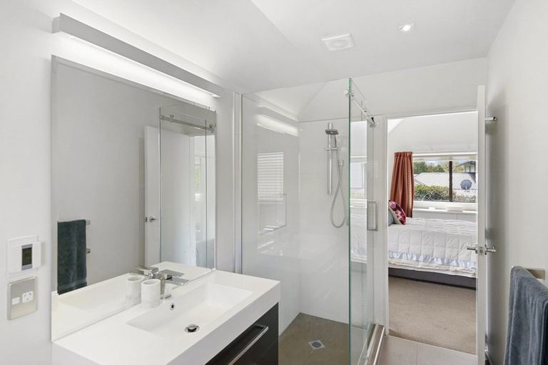 Photo of property in 2/55 Puriri Street, Riccarton, Christchurch, 8041