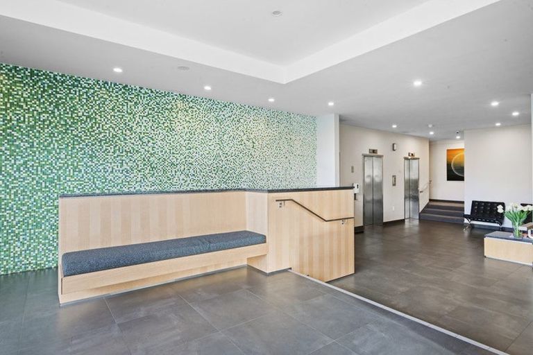 Photo of property in 58/45 Stanley Road, Stanley Point, Auckland, 0624