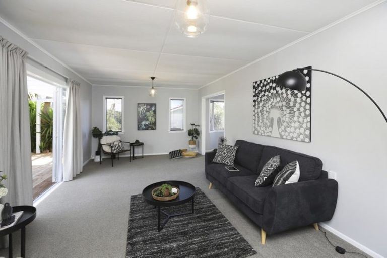 Photo of property in 66 Huatoki Street, Vogeltown, New Plymouth, 4310