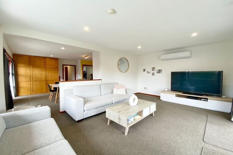 Photo of property in 15 Oldwood Street, Bishopdale, Christchurch, 8053