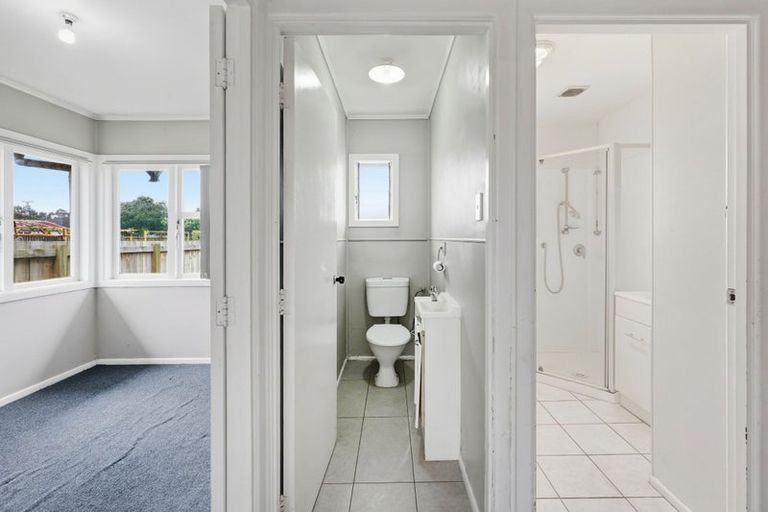 Photo of property in 47 Fairdene Avenue, Henderson, Auckland, 0610