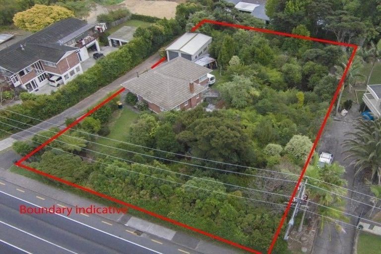 Photo of property in 416 Don Buck Road, Massey, Auckland, 0614