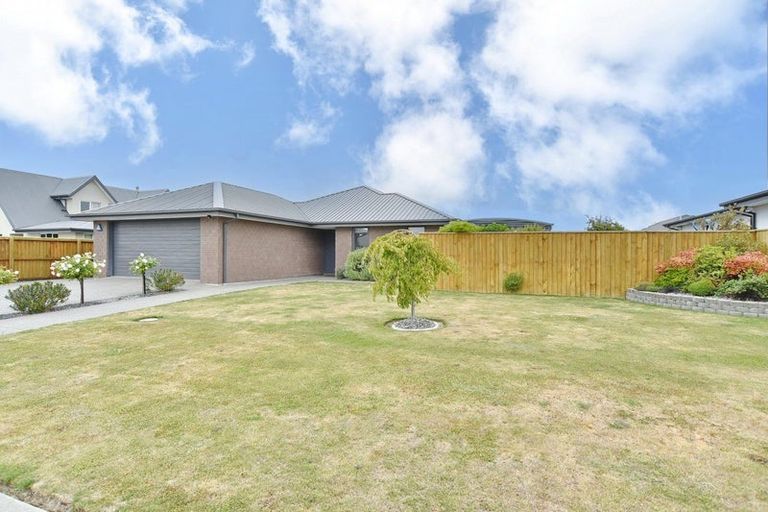Photo of property in 12 Beech Drive, Rangiora, 7400