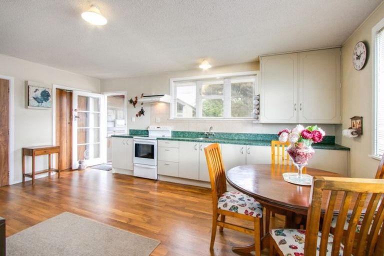 Photo of property in 10 Read Crescent, Clive, 4102