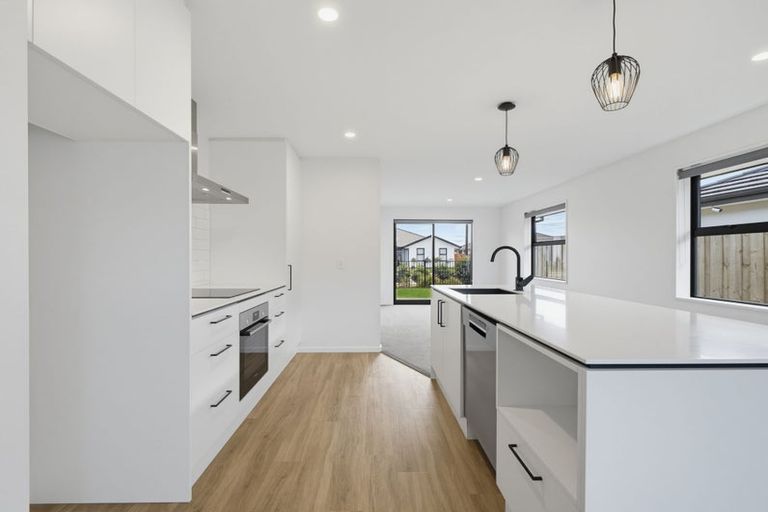 Photo of property in 38 Crossley Avenue, Woodend, 7610