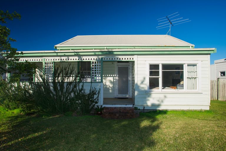 Photo of property in 56 Awapuni Road, Awapuni, Gisborne, 4010