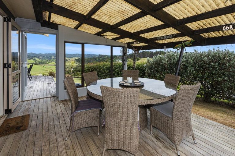 Photo of property in 347 Campbell Road, Parua Bay, Onerahi, 0192