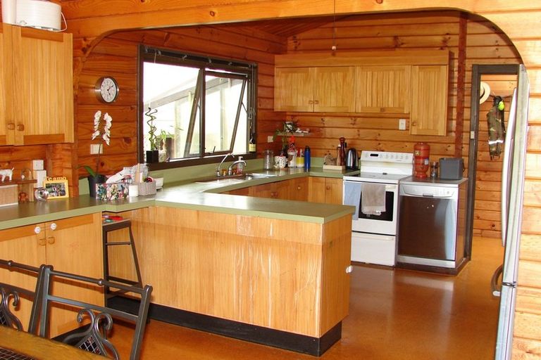 Photo of property in 2534 Otautau Tuatapere Road, Piko Piko, Tuatapere, 9691