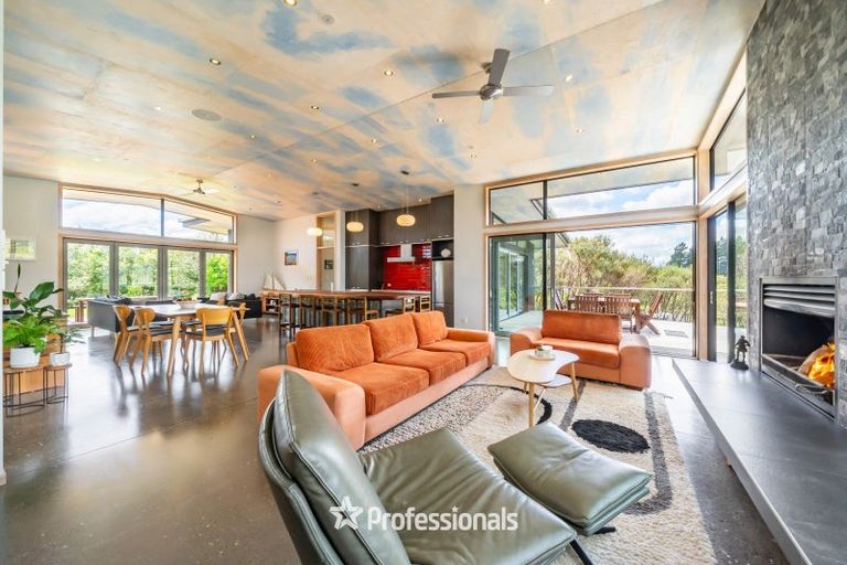 Photo of property in 12 Mount Marua Way, Timberlea, Upper Hutt, 5018