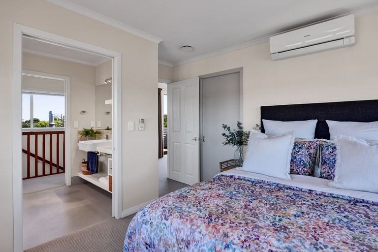 Photo of property in 11 George Street, Lower Vogeltown, New Plymouth, 4310