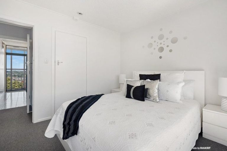 Photo of property in 23uc7 Rangitane Street, Maupuia, Wellington, 6022