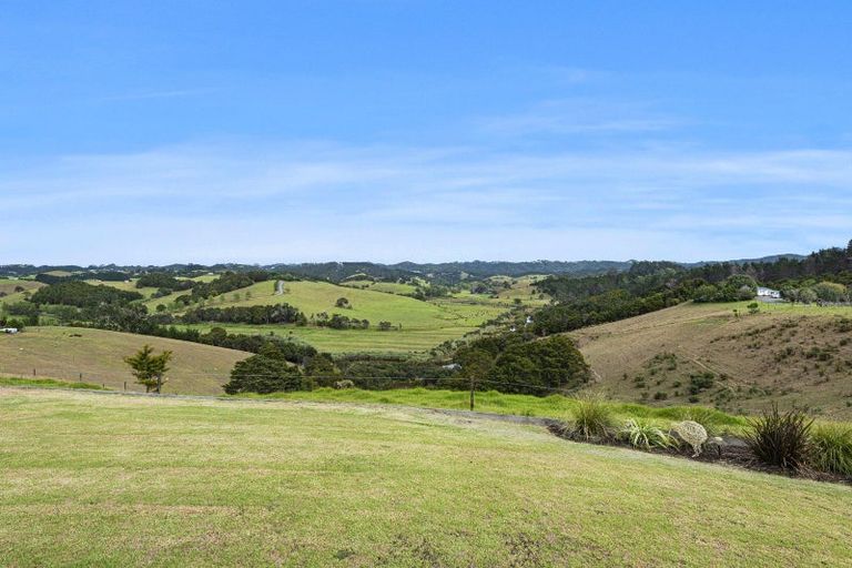 Photo of property in 347 Campbell Road, Parua Bay, Onerahi, 0192