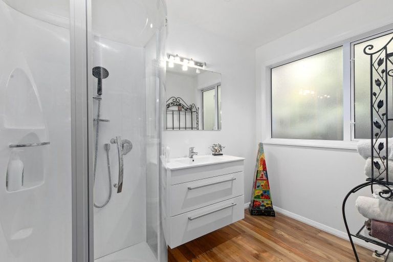 Photo of property in 34 John Street, Stokes Valley, Lower Hutt, 5019