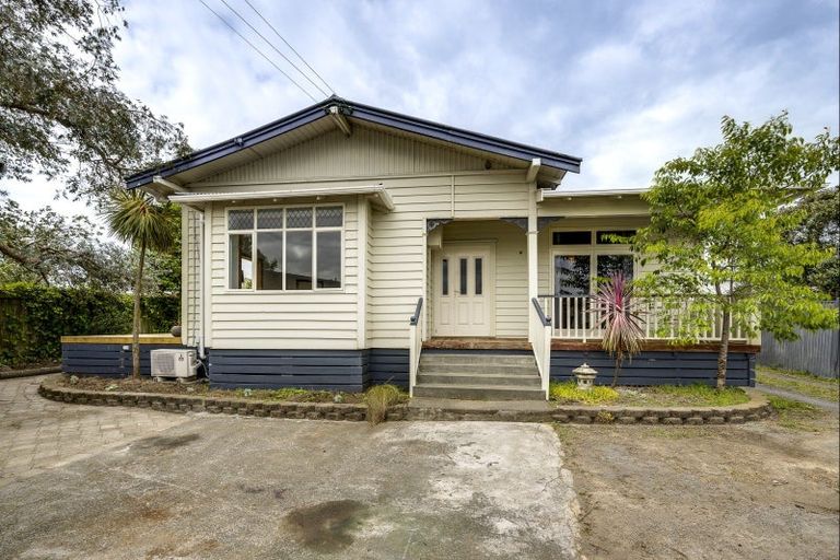 Photo of property in 472 Main North Road, Bay View, Napier, 4104
