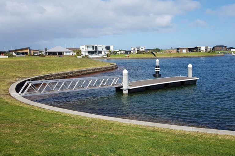 Photo of property in 29 Stace Hopper Drive, One Tree Point, 0118