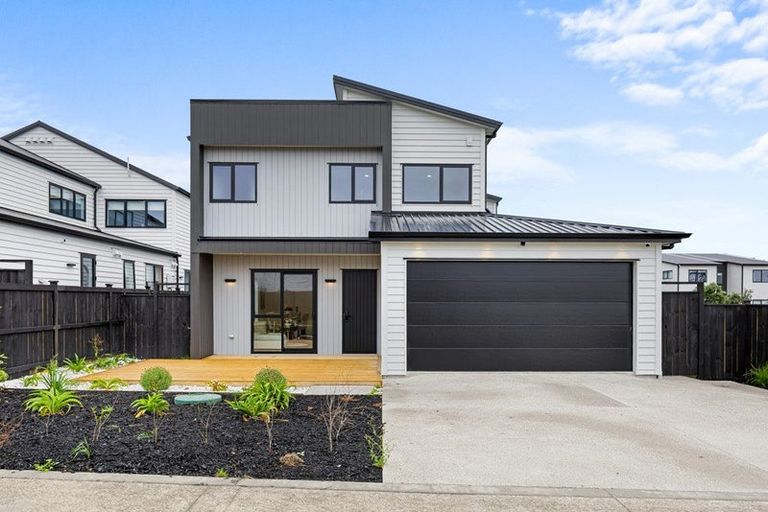 Photo of property in 39 Park Green Avenue, Rosehill, Papakura, 2113