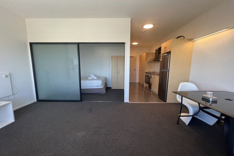 Photo of property in Twin Towers, 1111/17 Putney Way, Manukau, Auckland, 2104