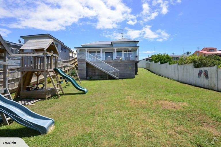 Photo of property in 1047 Whangaparaoa Road, Tindalls Beach, Whangaparaoa, 0930