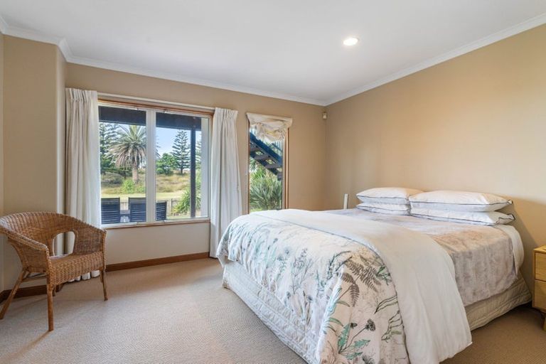 Photo of property in 1173 Papamoa Beach Road, Papamoa Beach, Papamoa, 3118