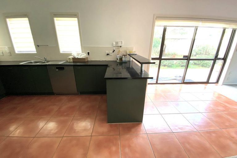 Photo of property in 78 Huntington Drive, Huntington Park, Auckland, 2013