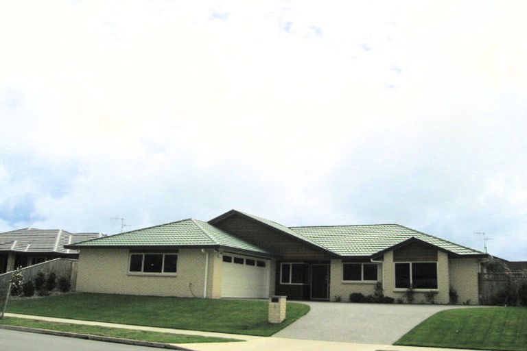 Photo of property in 9 Monarch Place, Paraparaumu Beach, Paraparaumu, 5032