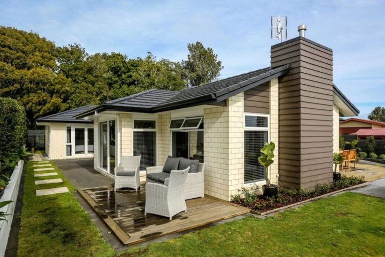 Photo of property in 3b Anderson Way, Highlands Park, New Plymouth, 4312