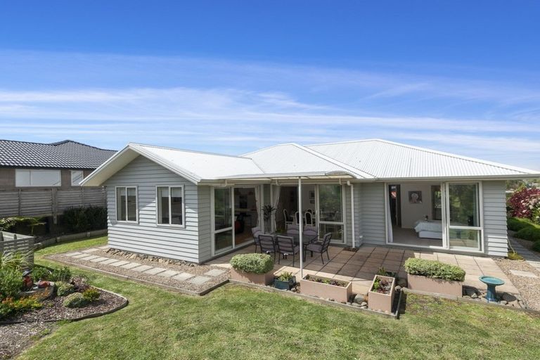 Photo of property in 5 Laly Haddon Place, Matakana, Warkworth, 0985