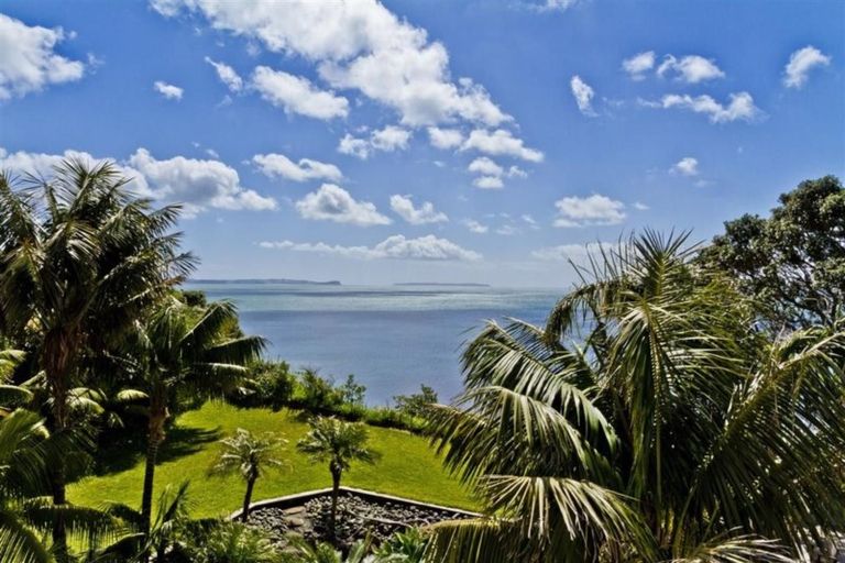 Photo of property in 70 Cliff Road, Torbay, Auckland, 0630