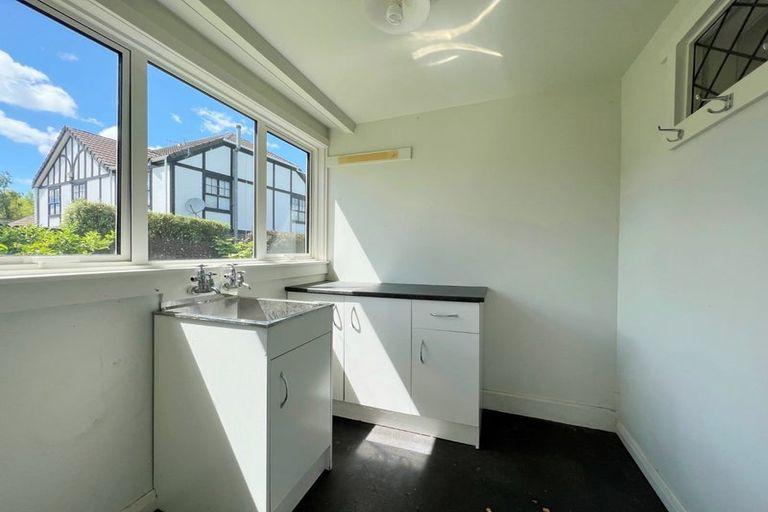 Photo of property in 357 Cambridge Road, Hillcrest, Hamilton, 3216