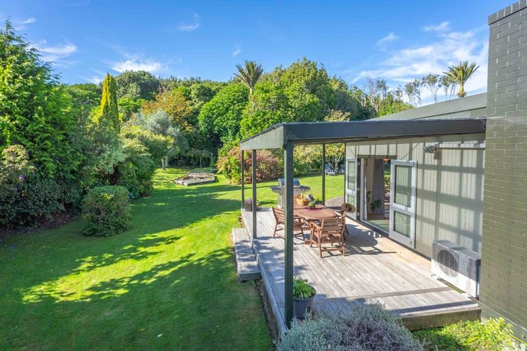 Photo of property in 43 Te Horo Hautere Cross Road, Te Horo, Otaki, 5582