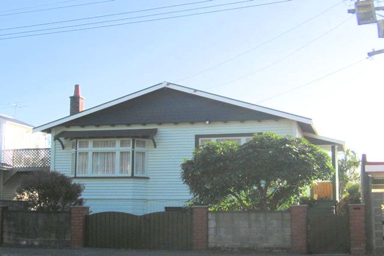 Photo of property in 380 Muritai Road, Eastbourne, Lower Hutt, 5013