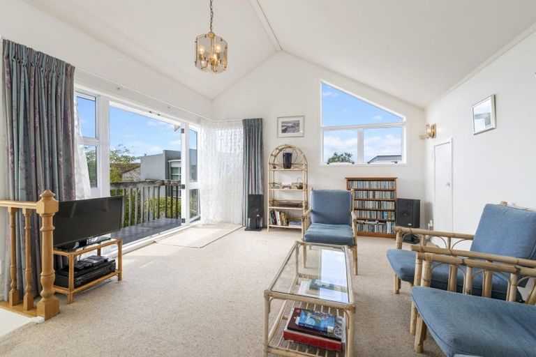 Photo of property in 69 Hastings Road, Mairangi Bay, Auckland, 0630