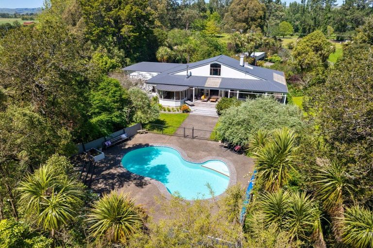 Photo of property in 72a Ahikouka Road, Ahikouka, Greytown, 5794