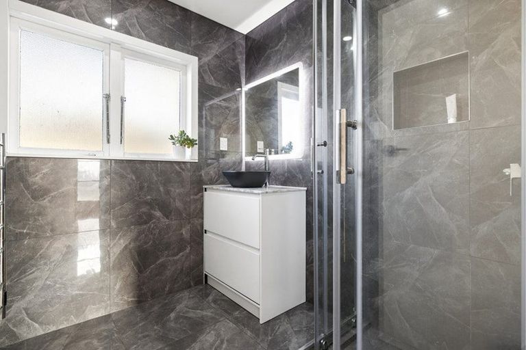 Photo of property in 8 Landscape Road, Pukekohe, 2120