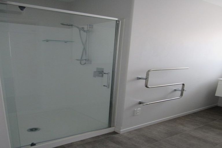 Photo of property in 2/10 Stacey Place, Woolston, Christchurch, 8062