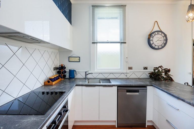 Photo of property in 287 College Street, West End, Palmerston North, 4410