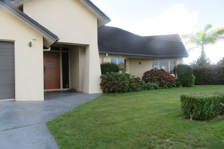 Photo of property in 2 Oldfield Court, Huntington, Hamilton, 3210