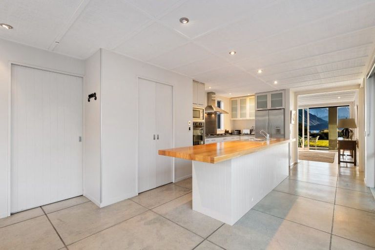 Photo of property in 24 Briar Bank Drive, Wanaka, 9305