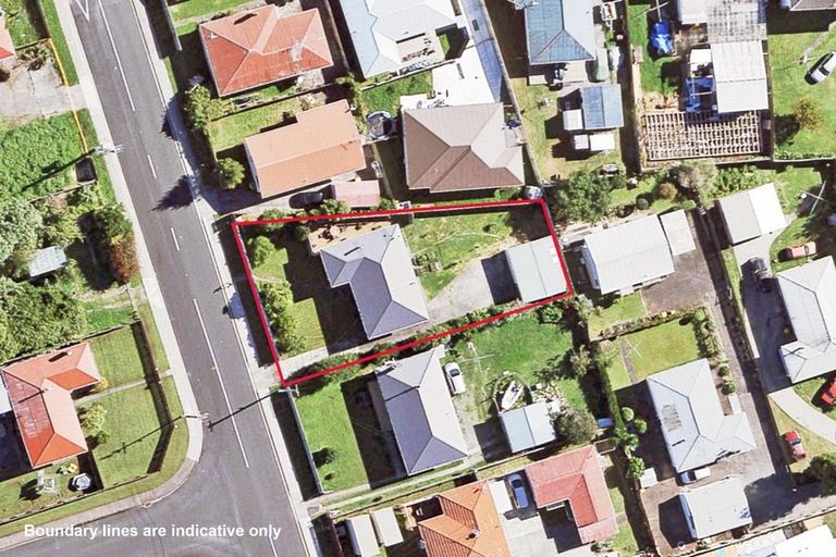 Photo of property in 2 Valentine Street, Papakura, 2110