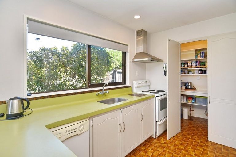 Photo of property in 20 Coates Place, Rangiora, 7400