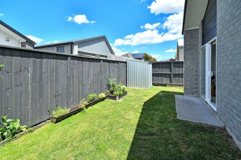 Photo of property in 8 Roslyn Farm Street, Ramarama, 2579