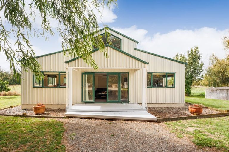 Photo of property in 435 Aranui Road, Kairanga, Palmerston North, 4475